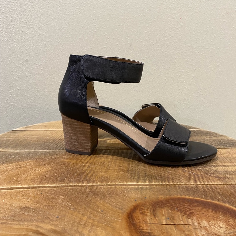Vionic Solana Ankle Strap Heels